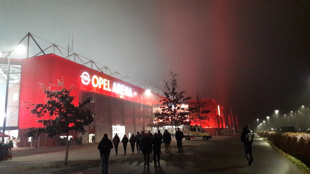 スタジアム紹介 Opel Arena 1 Fsvマインツ05 ドイツでの生活やサッカーなどのブログ